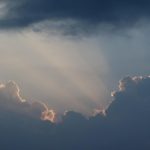 暗闇の先に一筋の光！